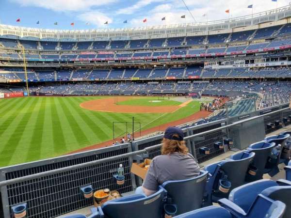 Yankee Stadium, bloc: 231, rangée: 3, place: 8