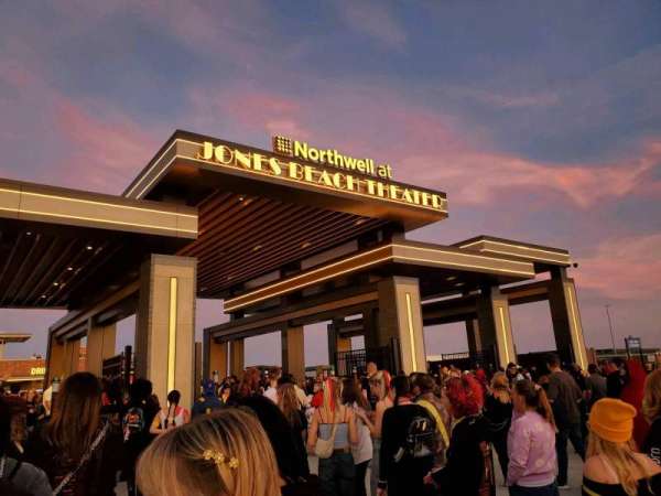 Jones Beach Theater, bloc: ENTRANCE