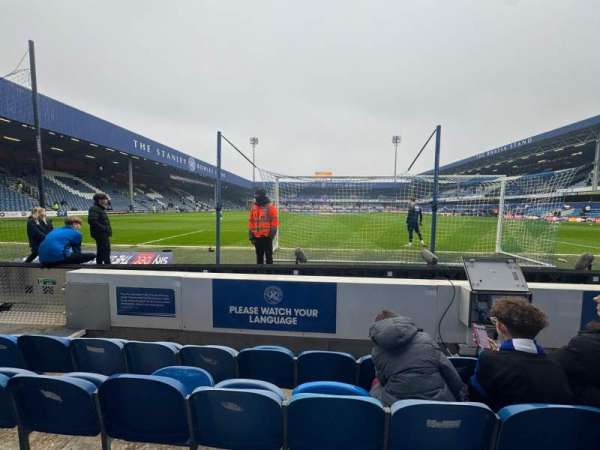 Loftus Road, bloc: LL, rangée: D, place: 90