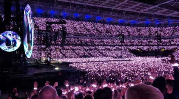 Wembley Stadium, bloc: 127, rangée: 30, place: 117
