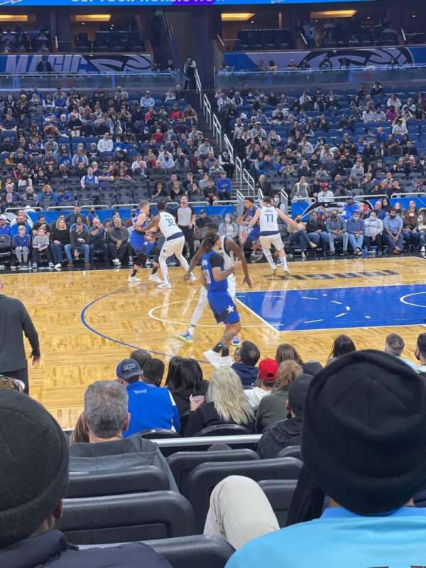 Kia Center, bloc: 105, rangée: 7, place: 11