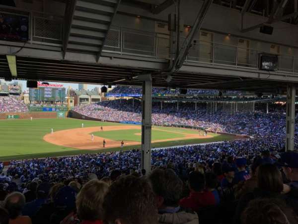 Wrigley Field, bloc: 208, rangée: 19, place: 10