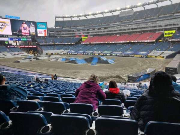Gillette Stadium, bloc: 126, rangée: 36, place: 5
