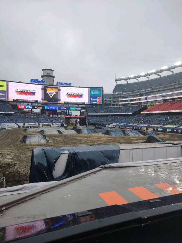 Gillette Stadium, bloc: 122, rangée: 18, place: 24