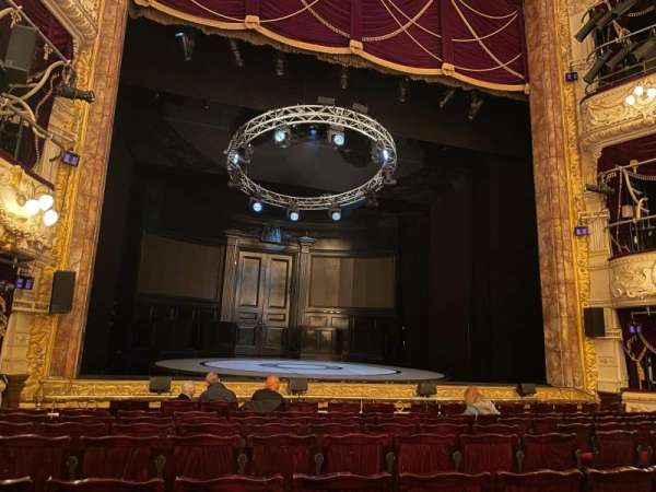 Theatre Royal Newcastle, bloc: Stalls, rangée: J, place: 24