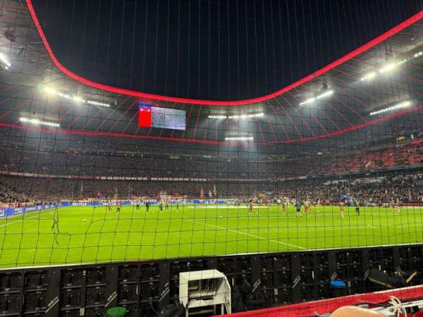 Allianz Arena, bloc: 129, rangée: 2, place: 6