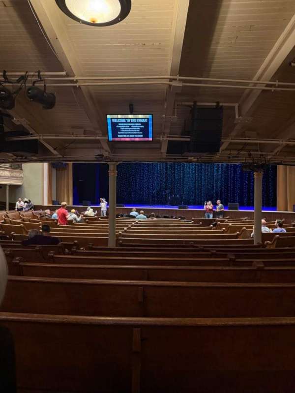 Ryman Auditorium, bloc: MF-3, rangée: U, place: 12