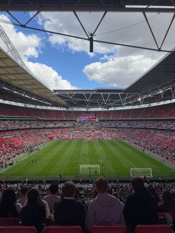 Wembley Stadium, bloc: 240, rangée: 16, place: 3