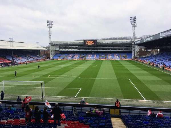 Selhurst Park, bloc: HRL-D, rangée: 26, place: 55