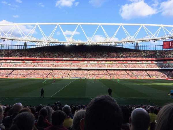Emirates Stadium, bloc: 32, rangée: 22, place: 1003