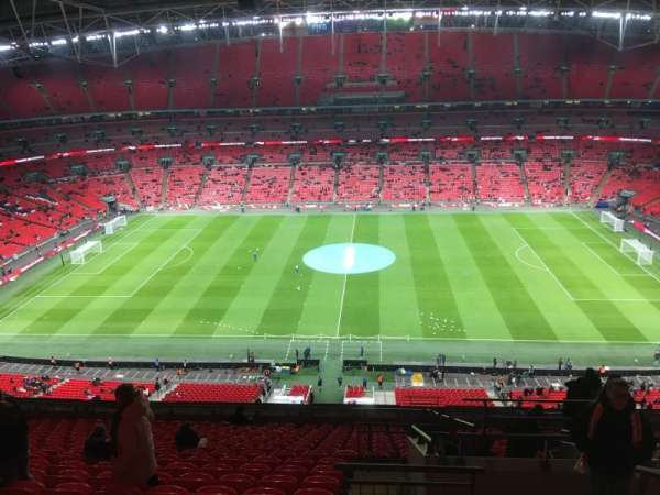Wembley Stadium, bloc: 552, rangée: 19, place: 379