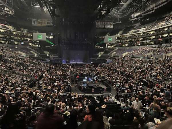Crypto.com Arena, bloc: 208, rangée: 2, place: 4