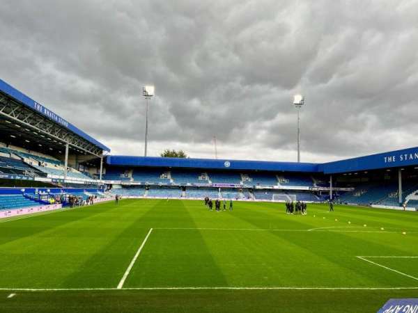 Loftus Road, bloc: Z3, rangée: H, place: 101