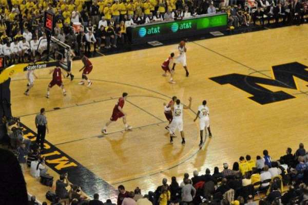 Crisler Center, bloc: 211