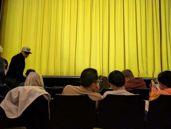 John Golden Theatre, bloc: Orchestra C, rangée: E, place: 114
