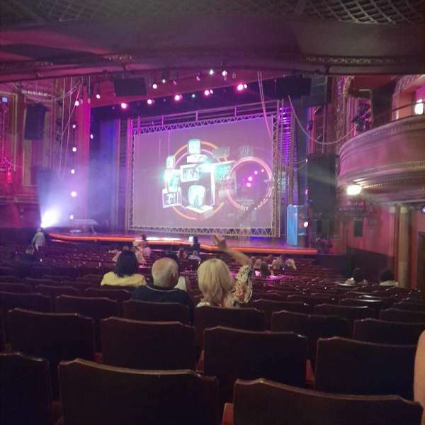 Dominion Theatre, bloc: Stalls, rangée: U, place: 2
