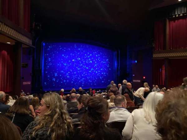 Paper Mill Playhouse, bloc: Orchestra L, rangée: V, place: 19