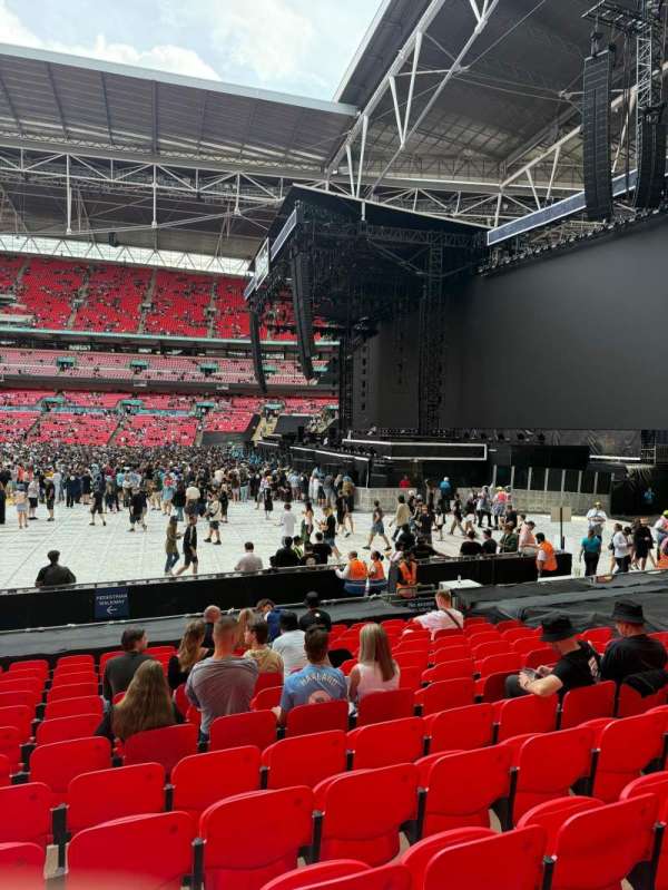 Wembley Stadium, bloc: 141, rangée: 15, place: 232