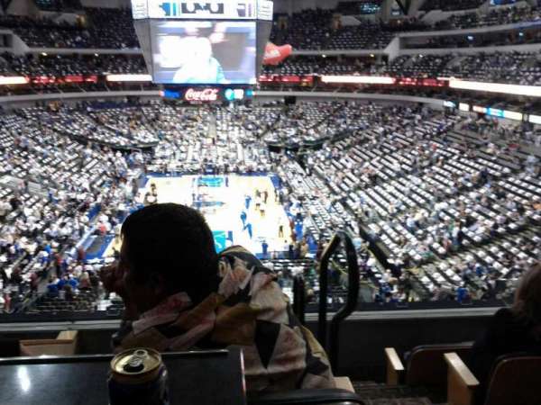 American Airlines Center, bloc: 201, rangée: 4, place: 1