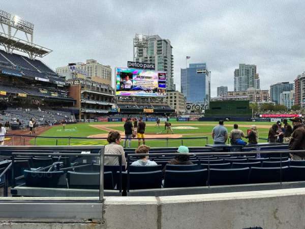 Petco Park, bloc: 103, rangée: 9, place: 1