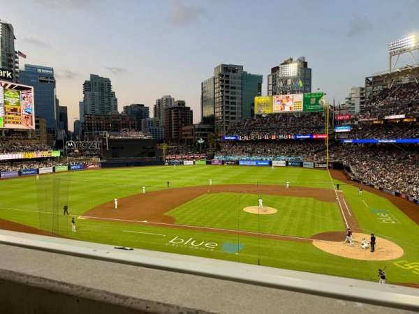 Petco Park, bloc: 206, rangée: 1, place: 4