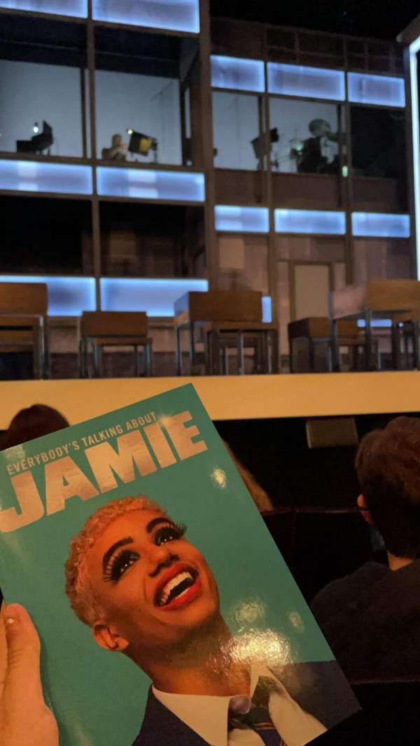 Apollo Theatre, bloc: Stalls, rangée: E, place: 4