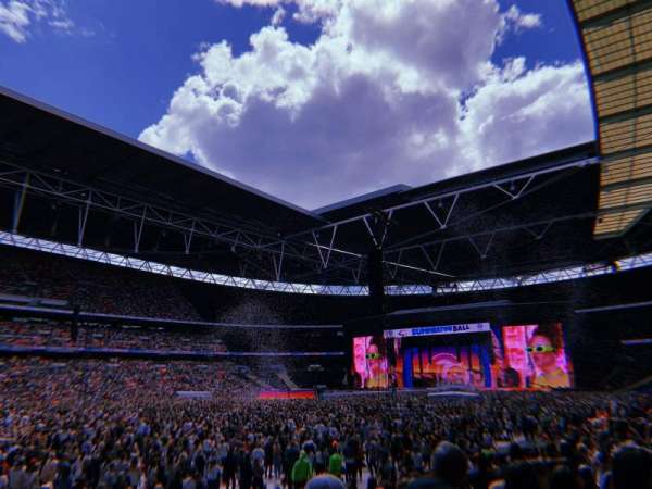 Wembley Stadium, bloc: 105, rangée: 13, place: 68