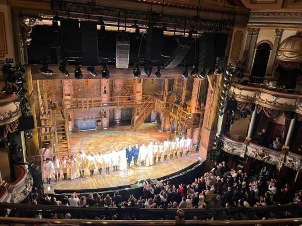 Victoria Palace Theatre, bloc: Grand Circle, rangée: B, place: 30