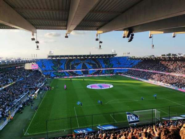 Jan Breydel Stadion, bloc: 425, rangée: 27, place: 7