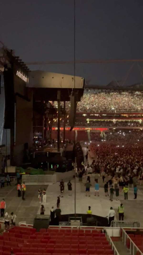 Emirates Stadium, bloc: B65
