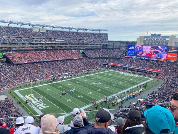 Gillette Stadium, bloc: 338, rangée: 5, place: 8
