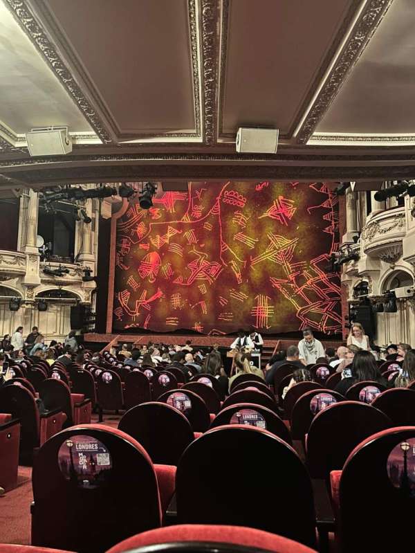 Théâtre Mogador, bloc: Orchestre, rangée: R, place: 22