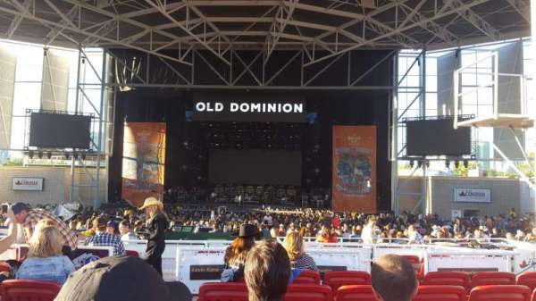 RBC Amphitheatre, bloc: 303, rangée: F, place: 10