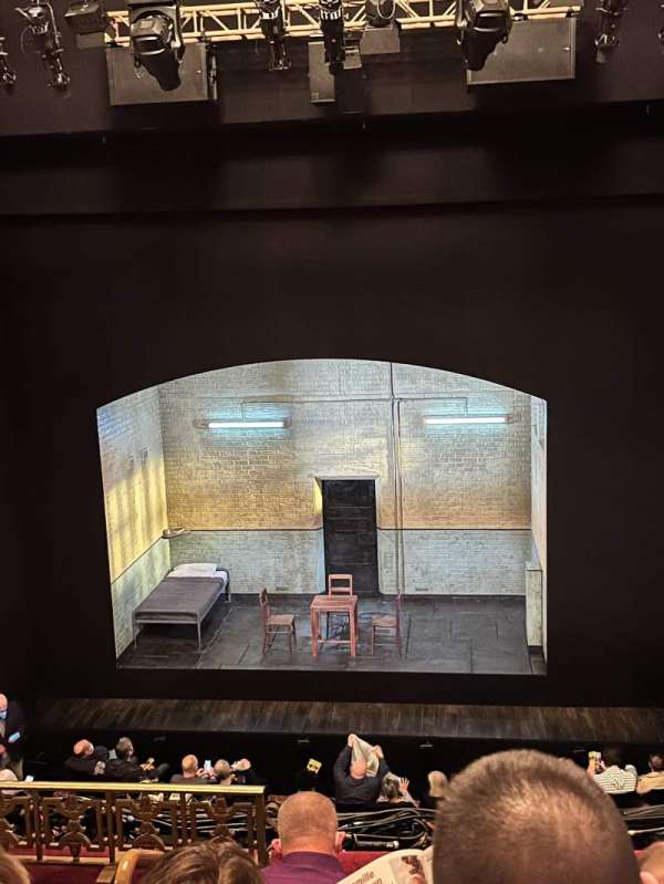 John Golden Theatre, bloc: Rear Mezzanine R, rangée: D, place: 104