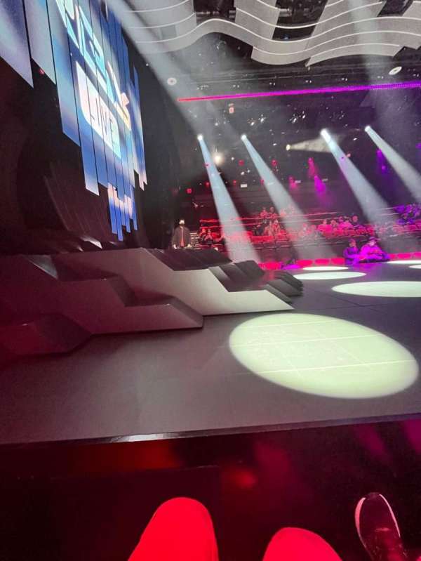 Circle in the Square Theatre, bloc: Orchestra 200 (Odd), rangée: AA, place: 237