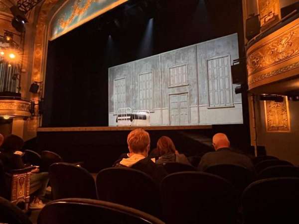 Gerald Schoenfeld Theatre, bloc: Orchestra R, rangée: G, place: 8