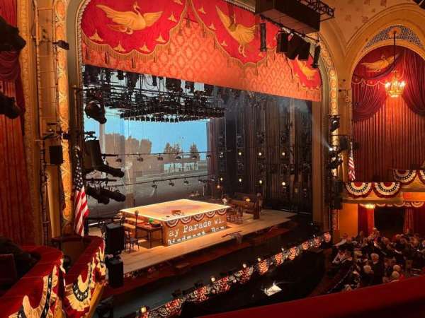 Bernard B. Jacobs Theatre, bloc: Mezzanine L, rangée: B, place: 21