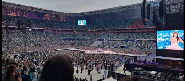 Parc Olympique Lyonnais, bloc: 133, rangée: 25, place: 292
