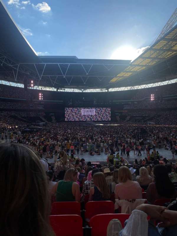 Wembley Stadium, bloc: 113, rangée: 26, place: 32
