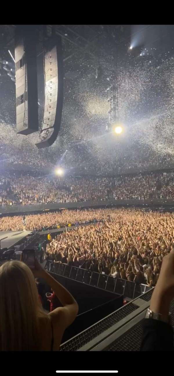 Ziggo dome, bloc: 112, rangée: 2