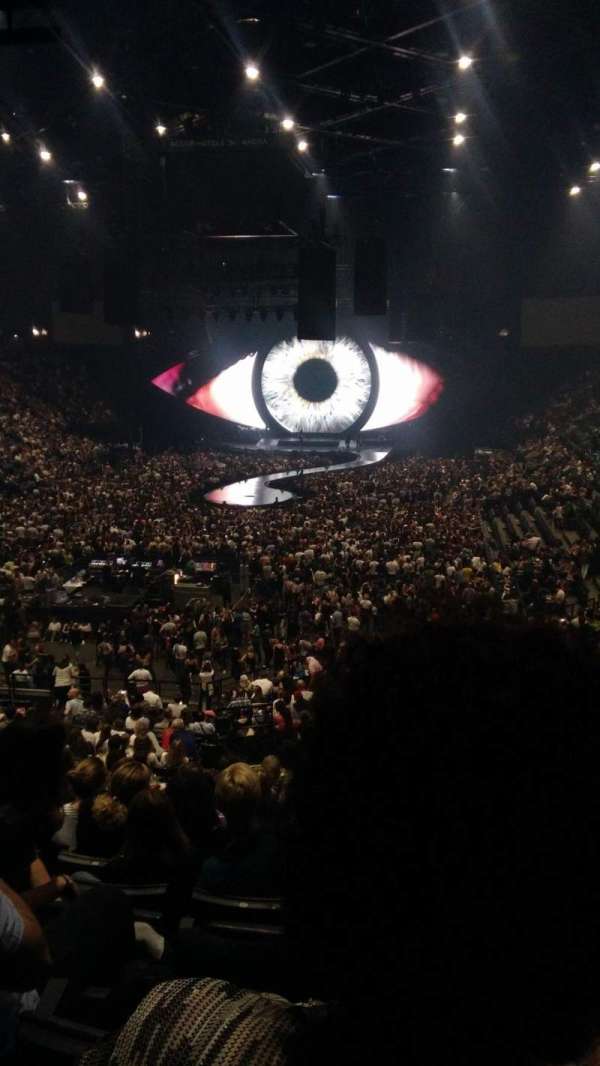 Accor Arena, bloc: Gradin A, rangée: 1, place: 24
