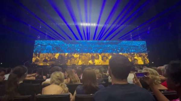 Accor Arena, bloc: Parterre, rangée: 11, place: 12
