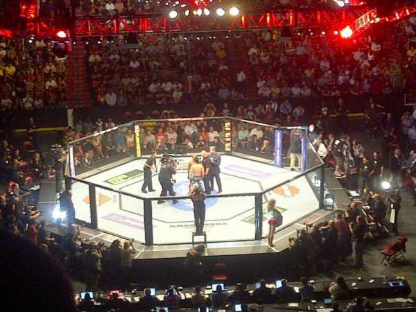 Amerant Bank Arena, bloc: 301, rangée: 2, place: 19