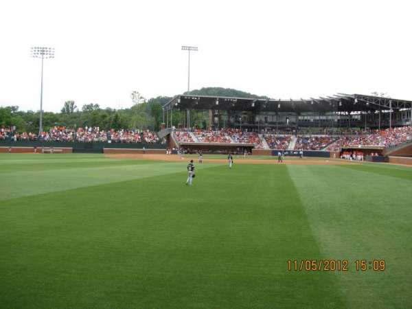 Davenport Field, bloc: GA Left Field, rangée: 1