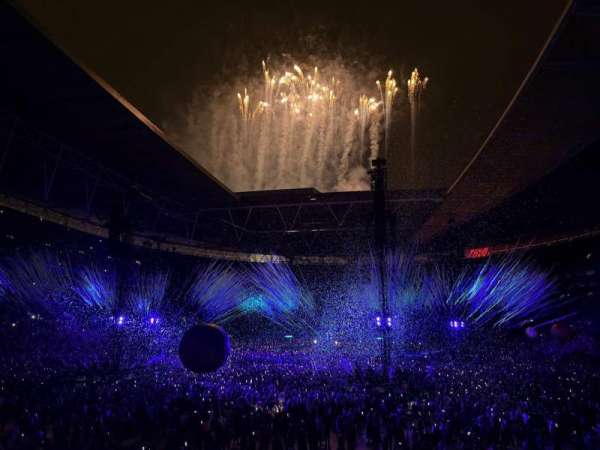 Wembley Stadium, bloc: 111, rangée: 25, place: 243