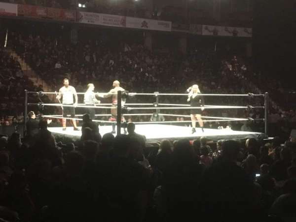 Tribute Communities Centre, bloc: 105, rangée: 4, place: 12