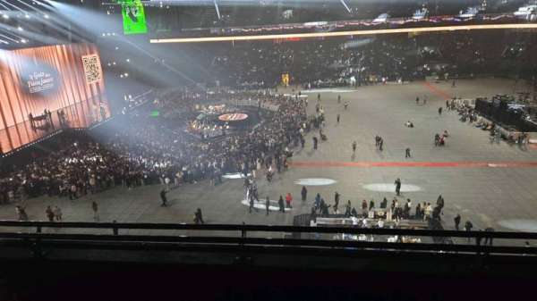 Paris La Défense Arena, bloc: 404, rangée: 43, place: 34