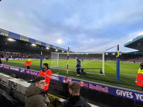 Elland Road, bloc: FA3, rangée: D, place: 70