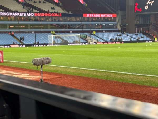 Villa Park, bloc: C, rangée: 1, place: 89