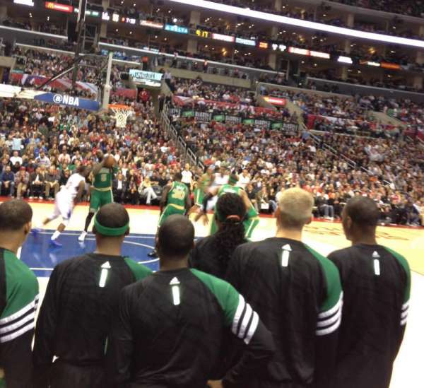 Crypto.com Arena, bloc: 112, rangée: 17, place: A